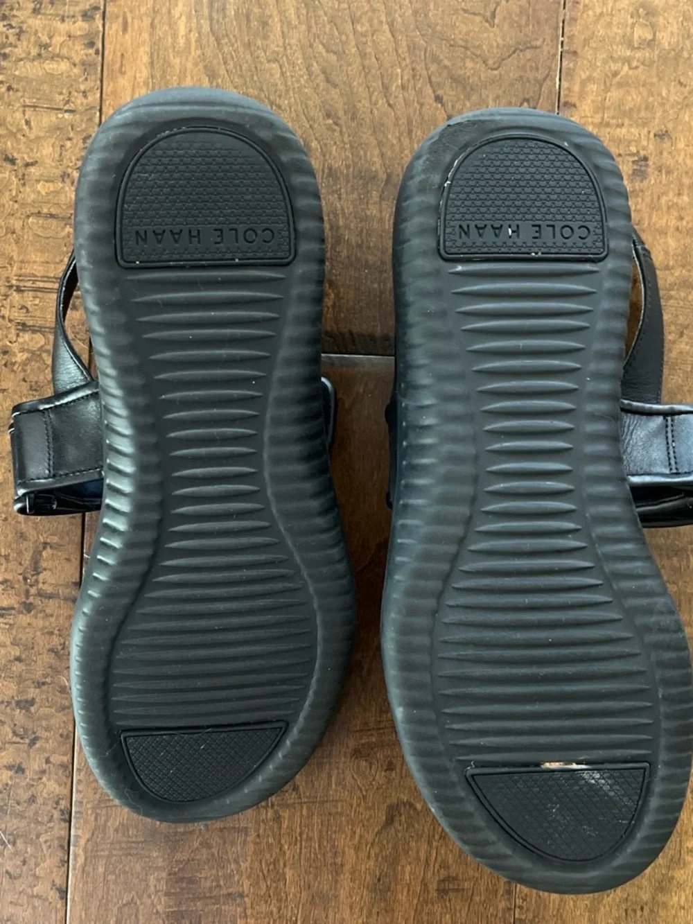 Cole Haan Zerogrand Meritt black leather sandals with chunky soles. Sz.7